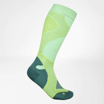 Bauerfeind - Women's Outdoor Performance Compression Socks Size Medium US Size 4