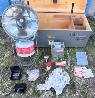 TILLEY BELEUCHTUNGSKISTE SCHEINWERFER PROJECTEUR KISTE BELEUCHTUNG MIT ZUBEHÖR