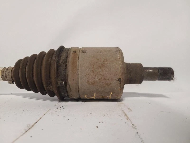 Passenger Right Axle Shaft Front Fits 95-02 LINCOLN CONTINENTAL 1666790 - Image 2 of 4