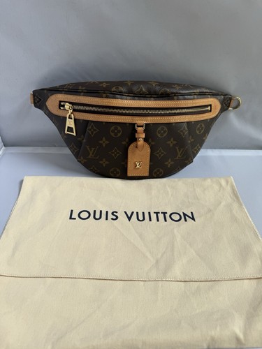 LOUIS VUITTON Bauchtasche mit hohem Bund. NUR TASCHE