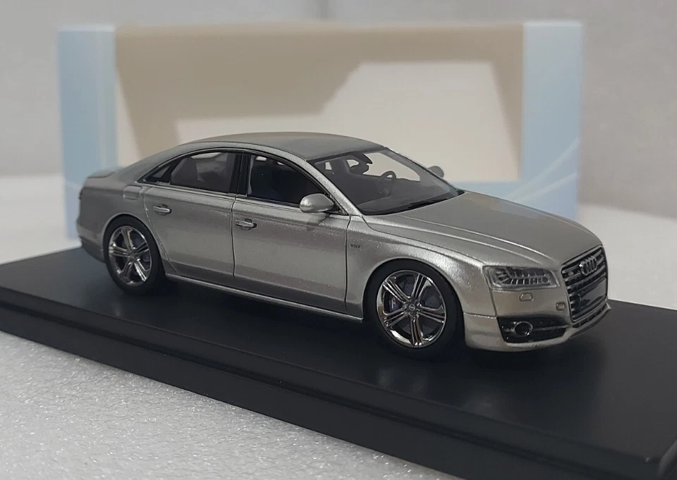 Audi S8 Silver 2014 1:43 Neo 46426 No Look Smart Extremely Rare!!! - Image 3 of 4