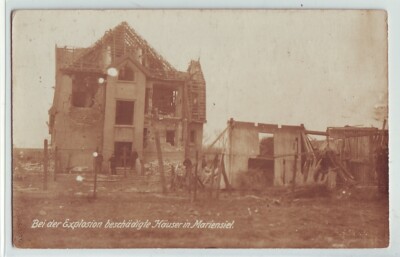Fotokarte  Bei der Explosion beschädigte Häuser Mariensiel  Sande Friesland 