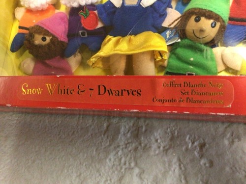 Fiesta Crafts Schneewittchen und 7 Zwerge Fingerpuppen - Bild 6 von 7