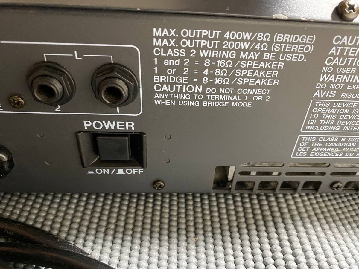 YAMAHA EMX2000 12 CHANNEL POWERED MIXER EMX-2000 (400W RMS