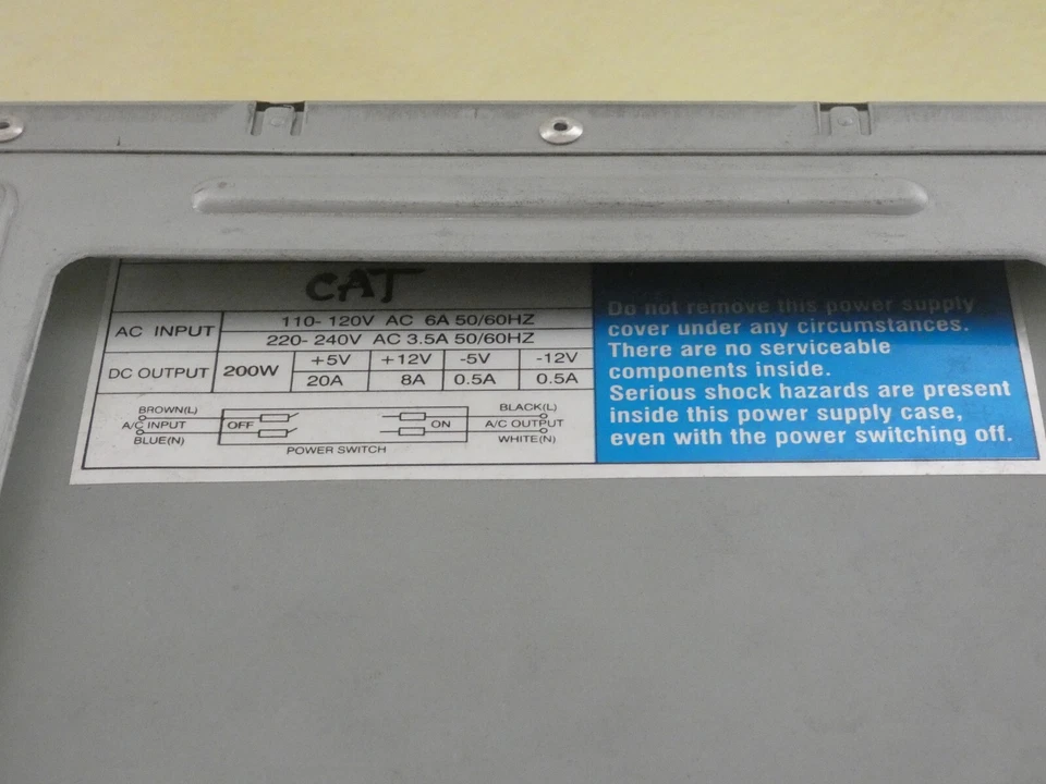 Generic Tower Oldschool ATX Computer Case /w PSU - Image 4 of 4