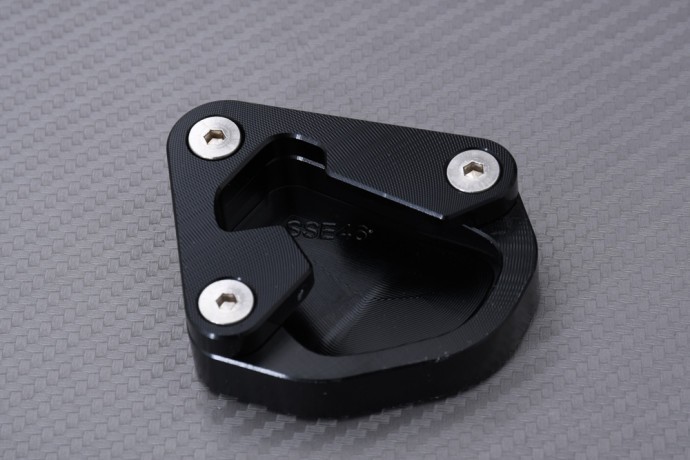 Éviter la chute de votre Yamaha MT-10 avec cet élargisseur de béquille alu