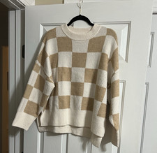 Moon Madison Tan And Cream Checkered Gingham Long Sleeve Pullover Sweater M