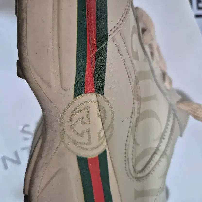 Gucci Ritten 270 Sneakers thumbnail 4