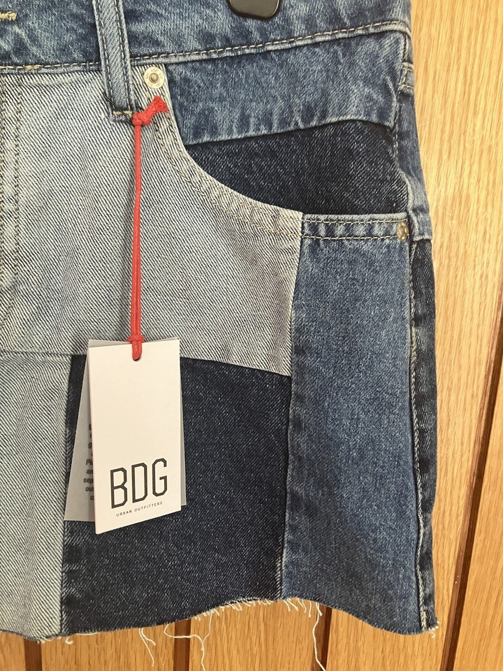 Urban Outfitters BDG denim skirt size uk Medium BNWT new M retro 00’s
