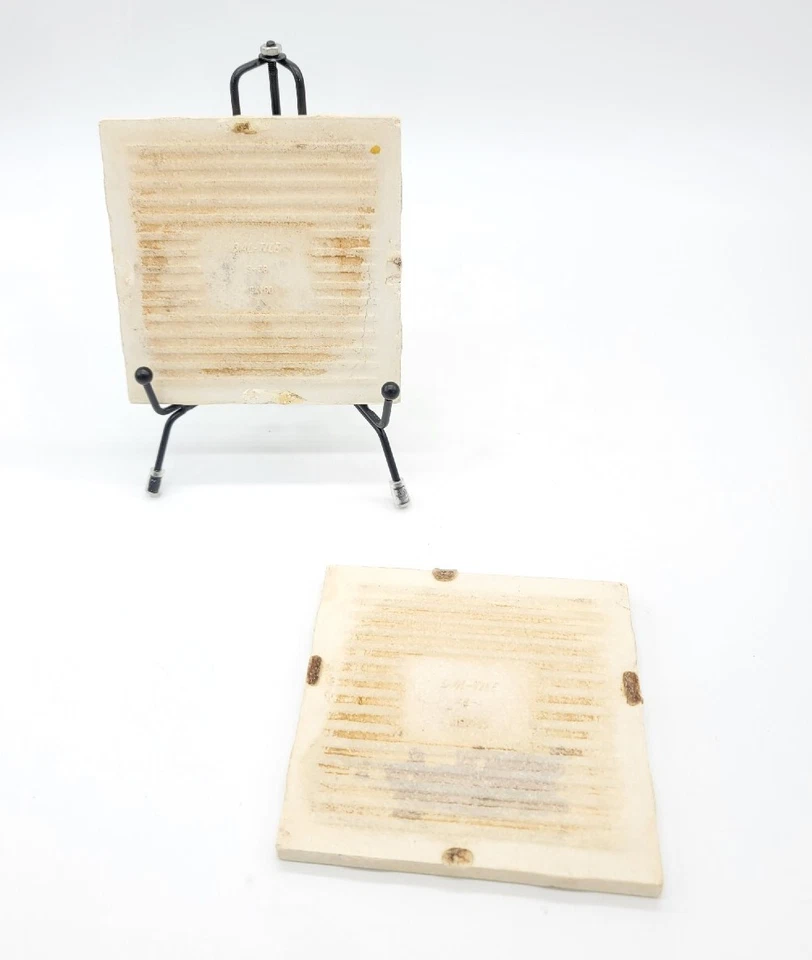 Par de azulejos decorativos Dal-Tile remaches Monterrey México pintados a mano Foto 2 de 4