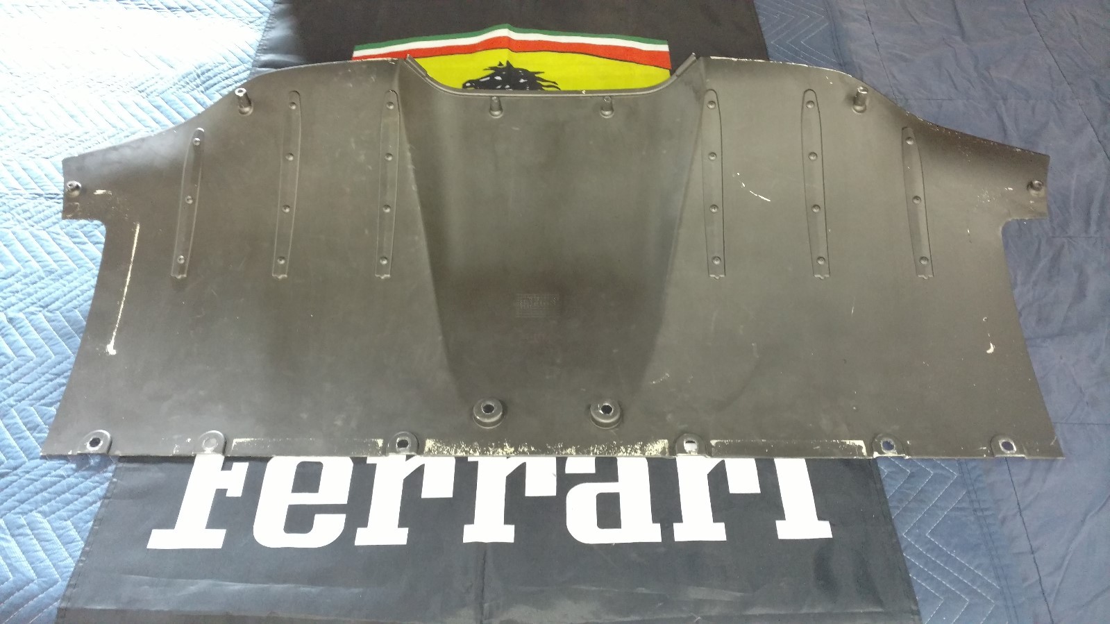 FERRARI 458 ITALIA SPIDER REAR BUMPER DIFFUSER COMPLETE OEM 82456300 82456310