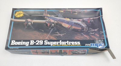 B-29 Superfortress model kit 1982 1:72 MPC No. 1-4501 Boeing NOS Sealed