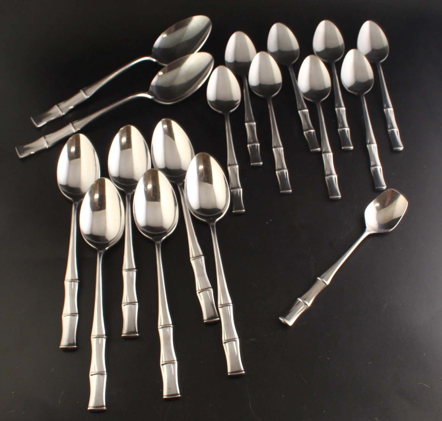 17 pc Eldan Bamboo Flatware Spoons 8 Teaspoons, 6 Soup, 2 Serving, 1 Sugar Japan