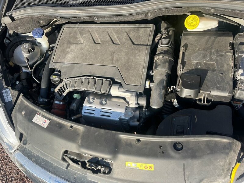 9825492380 engine cover for PEUGEOT 208 TECH EDITION 2018