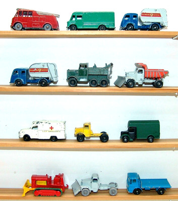 12 LESNEY (11) BUDGIE (1) #57 ENGLAND VEHICLES 16 6 15 9 64 (L51)