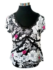 Studio Donatella Juniors Size Large Blouse Stretch Black White Fuchsia Floral
