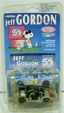 Action 2000 Chevrolet Monte Carlo 24 Jeff Gordon Dupont 1:64 Diecast Car