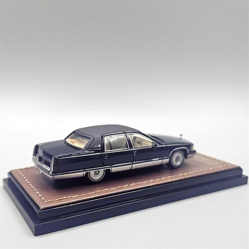 GOC 1:64 Fleetwood Black Diecast Model Car | eBay