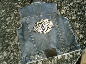 Harley Davidson Women's size 7 Jean Vest Logo on Back