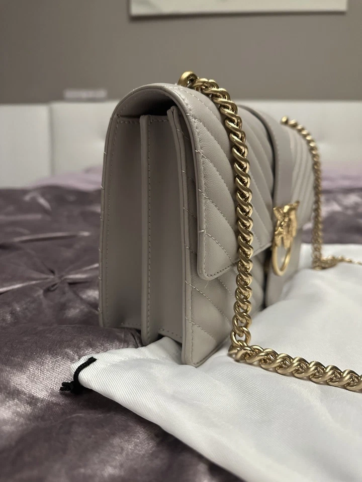 Carteras y bolsos de cuero usados diseñador Pinko Love Excelente Estado 100% Foto 3 de 4