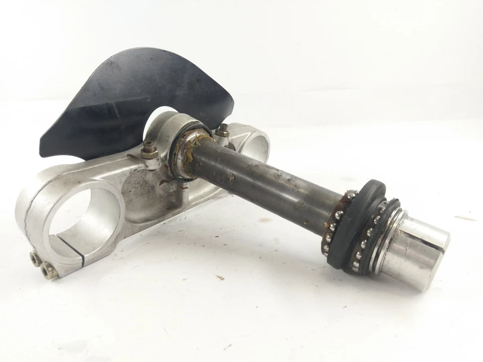 Ducati Monster S4R [2003] - Triple árbol inferior Foto 2 de 3