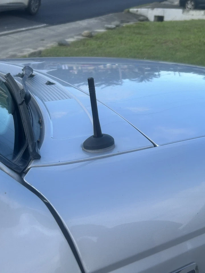 Mástil de antena de aluminio negro corto de 4" radio AM/FM para Mazda B2300-4000 1994-2010 Foto 3 de 4