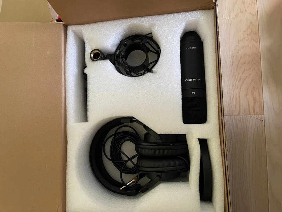 M-AUDIO AIR 192/14 Vocal Studio Pro Audio Interface with Mic Headphones Used - Image 4 of 4