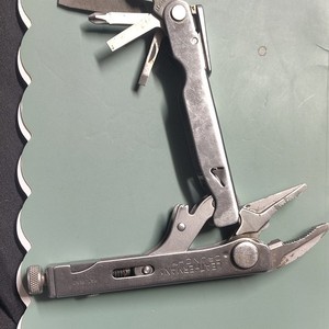 original Leatherman crunch 