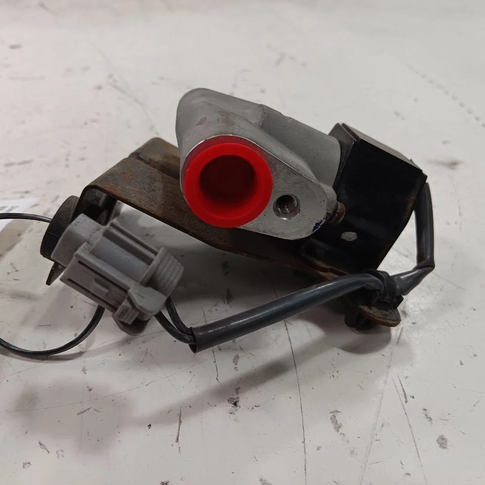 Actuador de CA Nissan LEAF {443310-1191} 2013 2014 2015 2016 2017 Foto 2 de 4