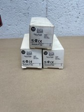 Allen-Bradley 800MR-P16S Ser D Small Round Pilot Light 120V 60/50Hz w/o Lens 3 