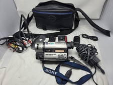 Sony Handycam CCD-TR940 Hi8 XR Camcorder NightShot SteadyShot Tested works Read