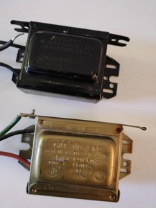 LOT OF FIVE ROBERTSON TYPE 1 TRANSFORMER