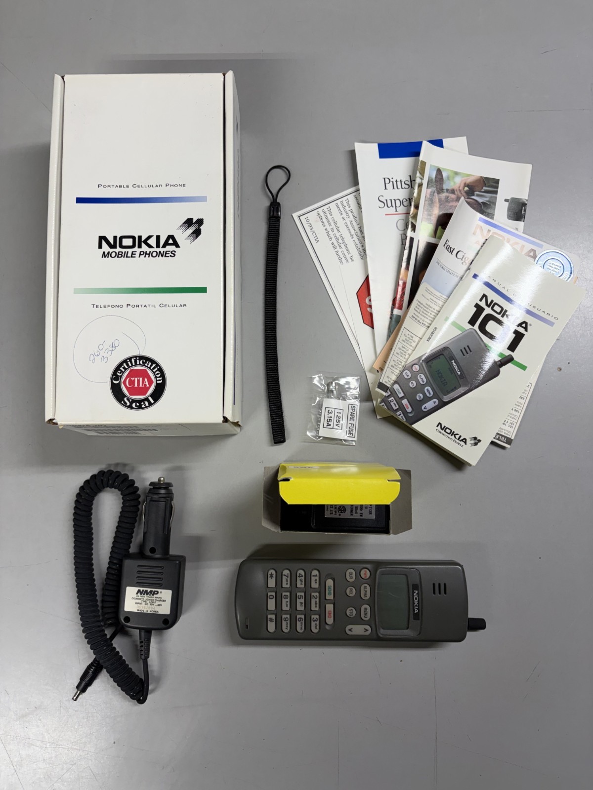 Vintage 90s Nokia 101 Mobile Brick Phone Prop / Spares With Chargers & Manual