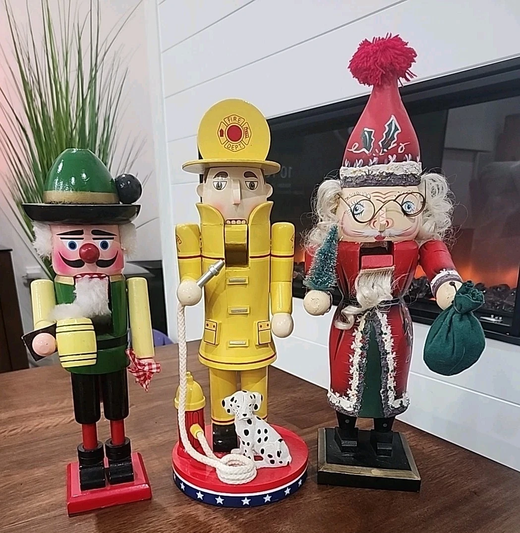Vintage Collection Of Nutcrackers. Set Of 3, 2000's.