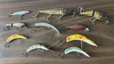 10 Fishing Lures: 2 Creek Chub, 4 Lazy Ike, 1 Flatfish,1 MirrOlure, 1 River Runt