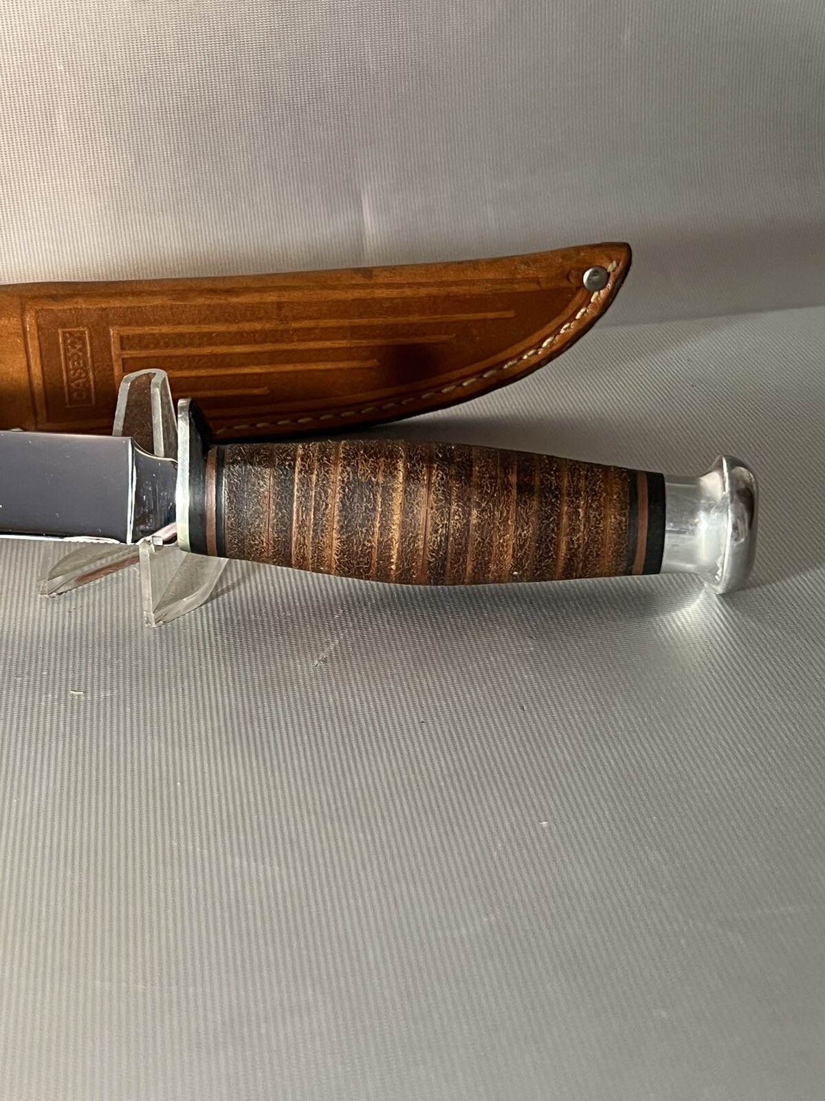 vintage CASE HUNTING KNIFE w/ LEATHER SHEATH & HANDLE 41/2 blade never