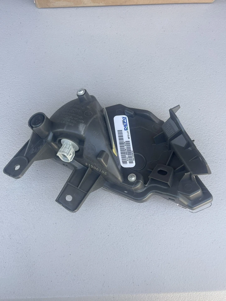 Refletor de Passageiro Compatível com 16-18 Toyota RAV4 América do Norte Construído, CAPA CERTIFICADO - Imagem 4 de 4