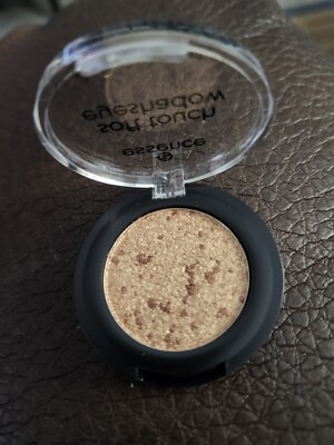 Essence Soft Touch Eyeshadow Shade Cookie Jar