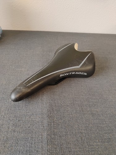 Bontrager R1 Racing Flight Bike Saddle Black W White Stripes Road Track MTB Seat