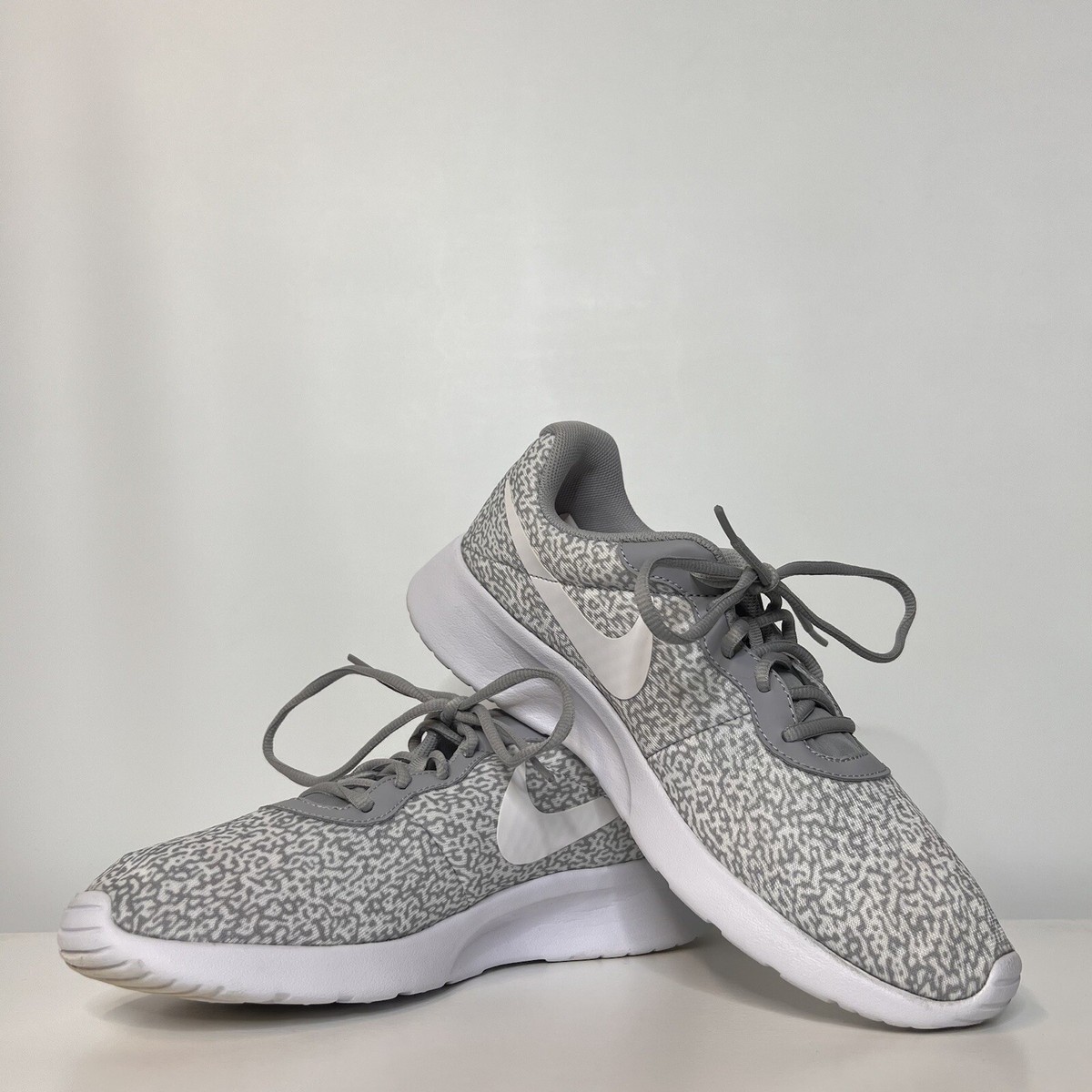 nike tanjun leopard print