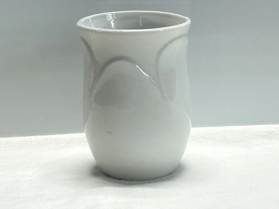 Taza de noche/baño Swan vintage porcelana blanca hecha en Taiwán Foto 3 de 4