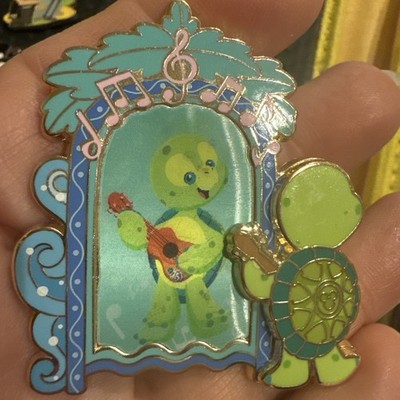 Shanghai Disney Trading Pin OLU  IN MIRROR turtle new in box 2026 duffy's friend