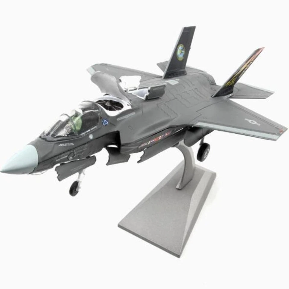 Modello da caccia F35B 1/72 con supporto Modello di aereo pressofuso per bar - Immagine 2 di 4