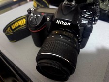 Nikon DSLR D300  DX. 18-55 VR, CF card. Battery/charger...936 ACUATIONS 