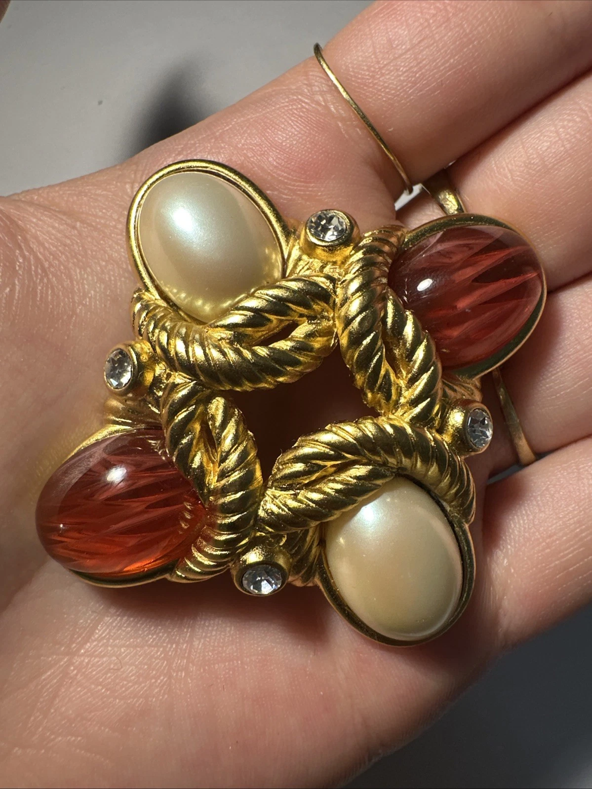 Broche Dorée, Cordée Pierre Rose-corail/ Perle Strass Blanc Bijoux Fantaisie