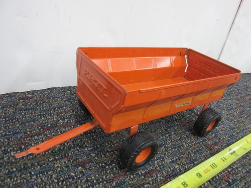 Allis Chalmers WD 45 Tractor w/ wagon trailer ERTL Diecast Farm ORANGE - Picture 9 of 16