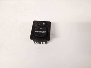 Toyota Avensis Verso 2001 Wing mirror control switch (Exterior Mir #1953821-76