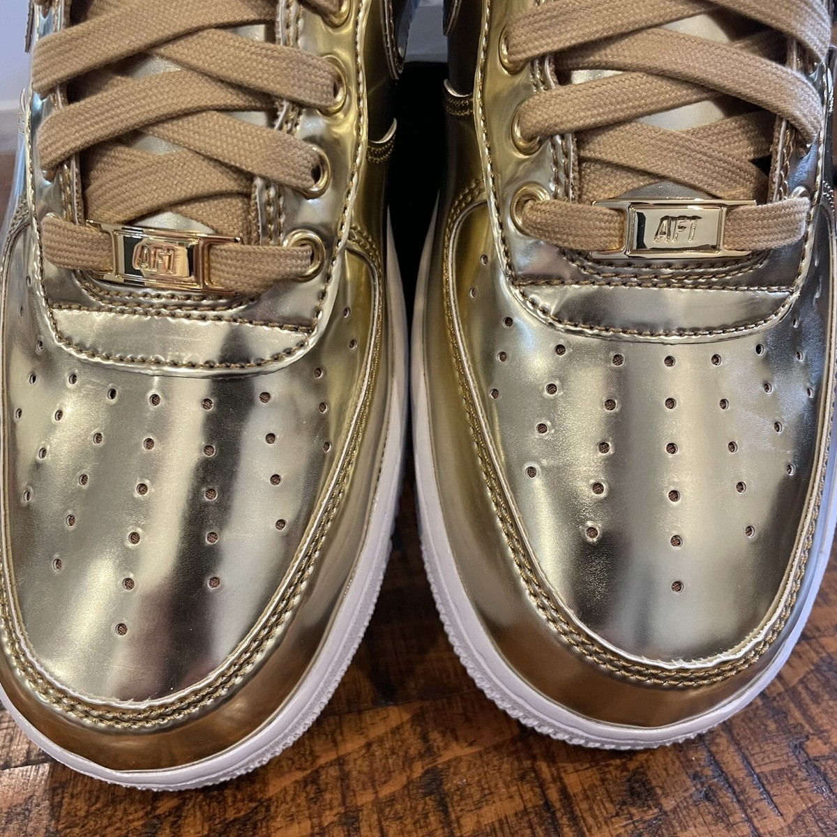 Nike Air Force 1 AF1 SP Metallic Liquid Gold White Women's Nike Air Force 1 AF1 SP Metallic Liquid Gold White Women's