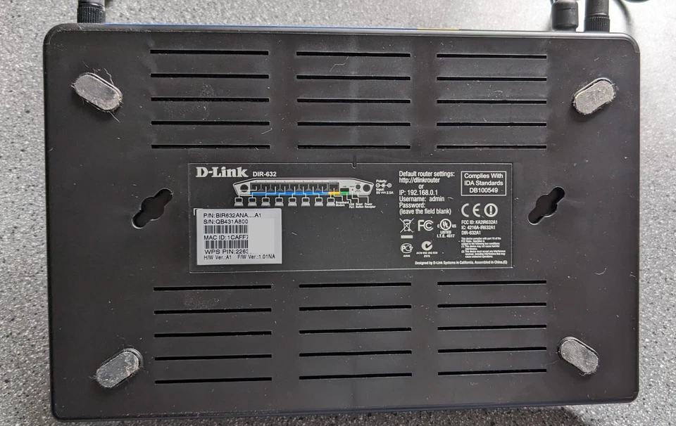 D-link Wireless Router DIR-632 - 8 Ethernet 10/100 Ports and WiFi  - working - Image 3 of 4