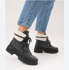 Image of Clark's Womens Orianna Turn Black Leather Warmlined Boots UK 4 D / Eu 37